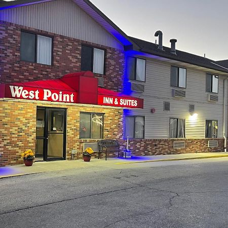 West Point Inn & Suites Exterior photo